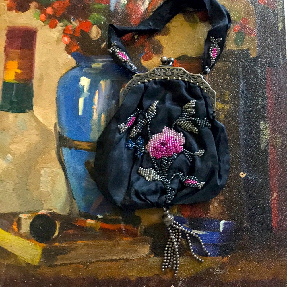 Victorian ornate bead roses cloth bag metal frame